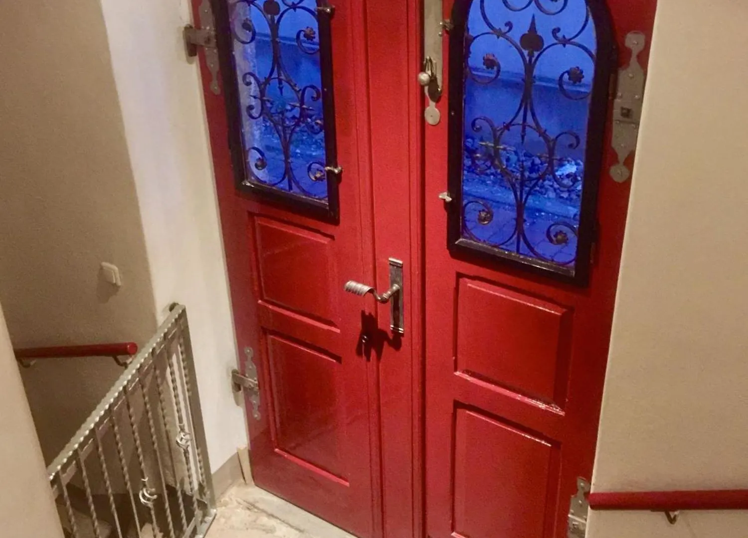 Stadtvilla Oscar 2 Og - Stilvoll Sanierte Altbauwohnung In Denkmalgeschuetzter Stadtvilla Nahe Elbradweg Dresden Lejlighed